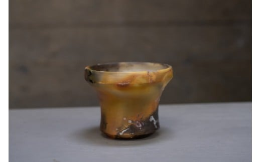 植木鉢 1個 特殊焼成 | 鉢 はち うえきばち 植木 陶器 ガーデニング 観葉植物用 多肉植物用 インテリア オブジェ テラコッタ プランター 盆栽鉢 ポット フラワーポット 植物用 作家 アーティスト 作品 手仕事 一点もの 芸術 陶芸家 おしゃれ デザイン ギフト プレゼント 母の日 父の日 敬老の日 誕生日 クリスマス セキグチ タカヒト 埼玉県北本市