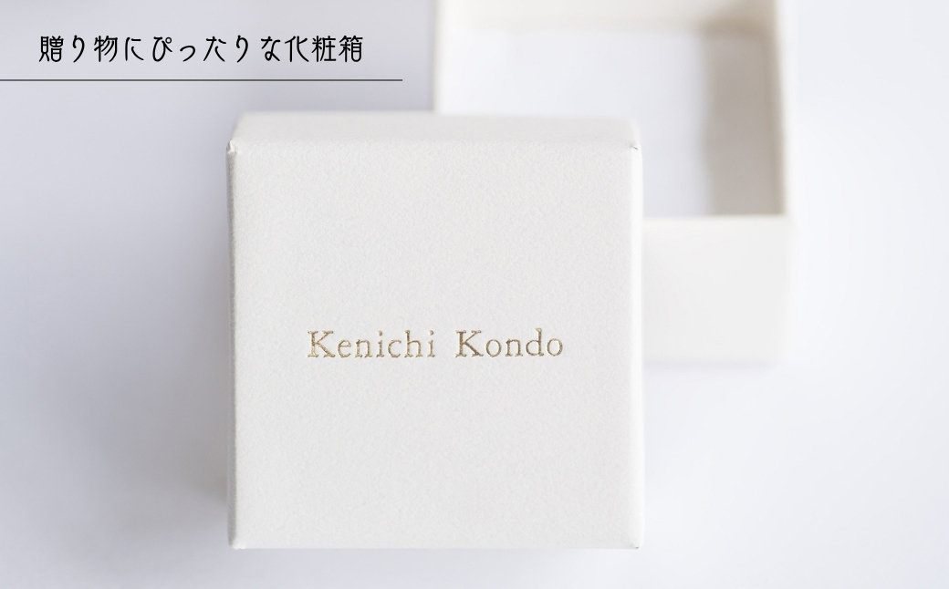 ピアス しずく クリアパープル×スノーホワイト 七宝 | ピアス 雫 モチーフ しずく型 ポイント アクセサリー 七宝 バイカラー 七宝焼き ジュエリー 上品 装飾 レディース クリスマス 入学祝い 記念日 お祝い 誕生日 ギフト 作家 作品 手づくり Kenichi Kondo 埼玉県 北本市