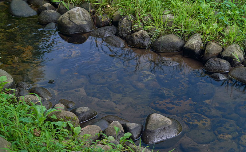 メガネの上から掛けられるサングラス オーバーグラス「Otani（オータニ）」フレームセンターレス、視界の広いゴーグルタイプ「颯（はやて）」(7)ホワイトパール／ペールモルフォブルー