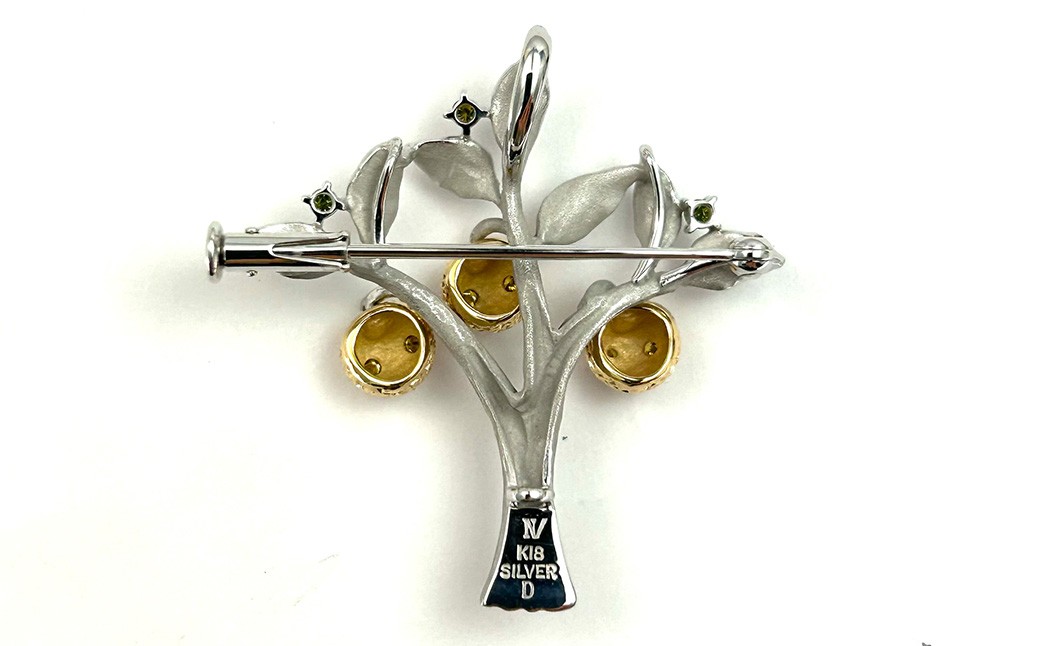 【NOBUKO ISHIKAWA（ノブコイシカワ）】梨の樹ブローチ＆ペンダント　【12203-0392】