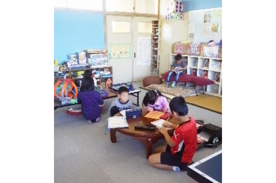 æè²ãæ¯èããäºæ¥