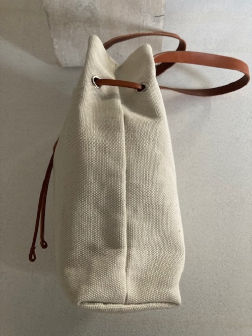 【革製品・職人手作り】巾着型帆布バック（L111）