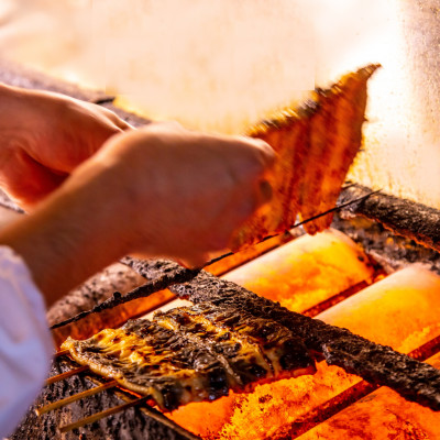 無添加 手焼き国産鰻の蒲焼　6尾(特製だれ・山椒付き)【配送不可地域：離島】【1506506】