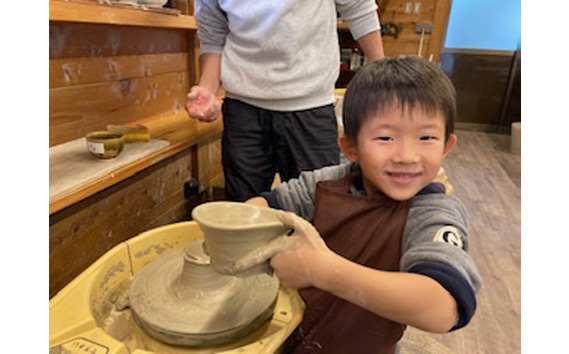 電動ろくろ体験　ペアご招待券
