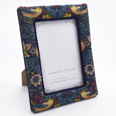 カルトナージュ花器の仏花アレンジと写真たて(BEST OF MORRIS)【1395496】