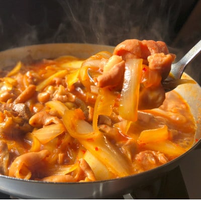 創業昭和49年　老舗　豚のモツ鍋セット　2〜3人前【配送不可地域：離島・北海道・沖縄県・東北・中国・四国・九州】【1007693】