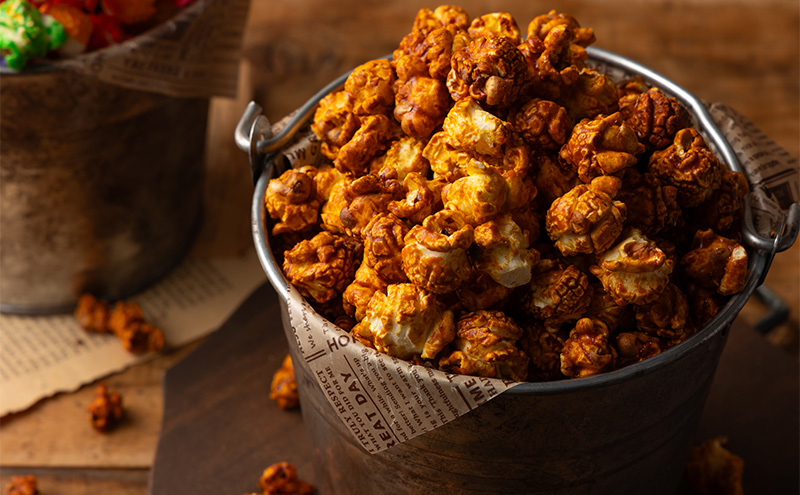 【3個セット】とにかく濃い！二度漬け！キャラメルポップコーン！×1＆本場アメリカの味！甘塩カラフルケトルコーン！×2 ポップコーン カラフル キャラメルスイーツ かわいい プレゼント 大田区 東京都