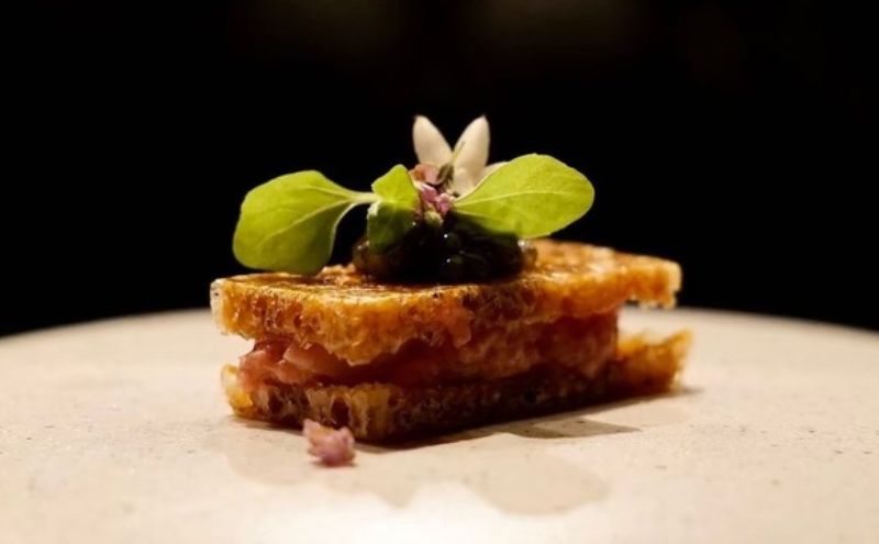 チケット 東京 【ディナー限定】和牛×フレンチ×イノベーティブ HIKARI 季節のおまかせコース ディナーペアお食事券 おまかせ コース ディナー 高級感  A5黒毛和牛 魚 野菜 豊島区 東京都