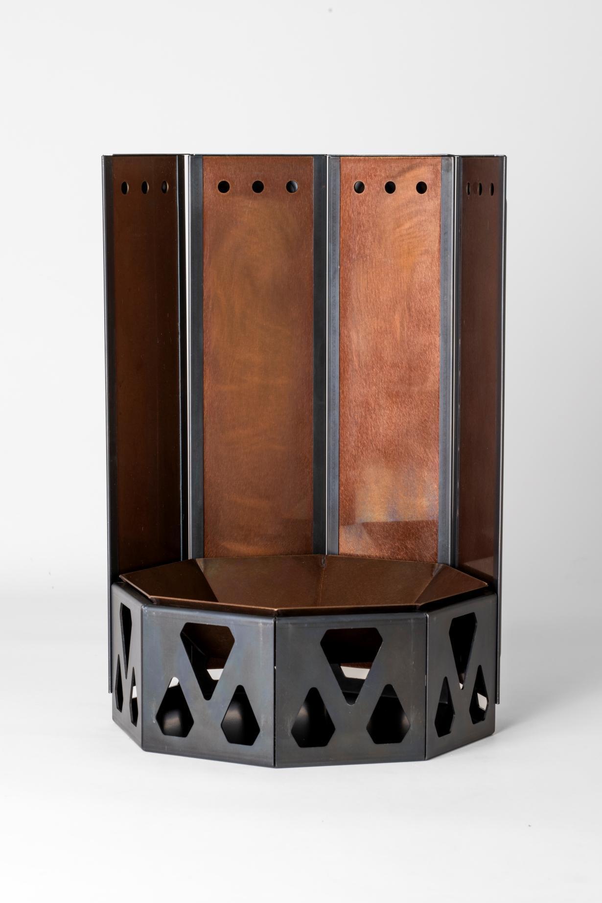 二次燃焼式焚火台「UM Fire Pit」