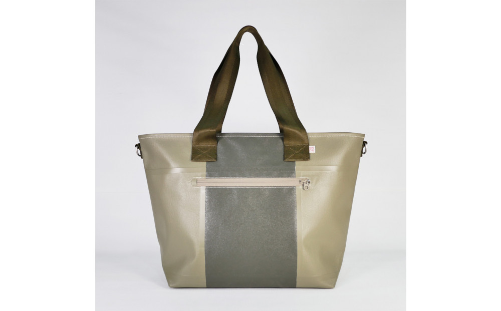 TENT BAG RYAN.02　防水トートバッグ【カーキ】