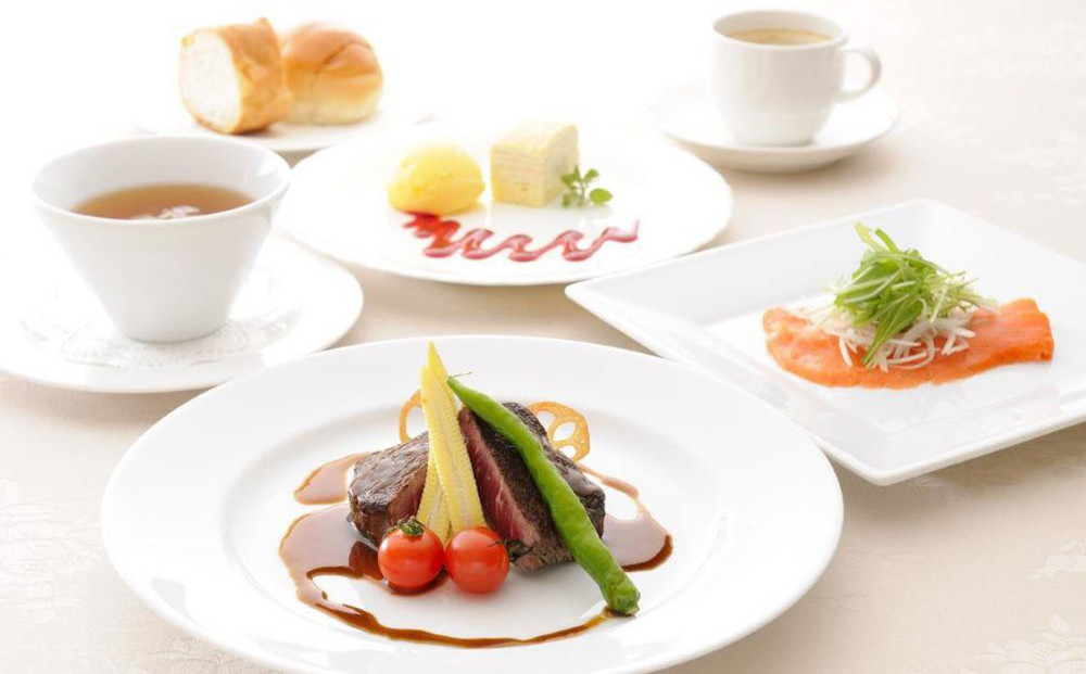 マリーンルージュ 1名様ランチクルーズ｜横浜港 船上 ランチ クルーズチケット 食事付き｜人気 おすすめ 送料無料｜神奈川県 横浜市