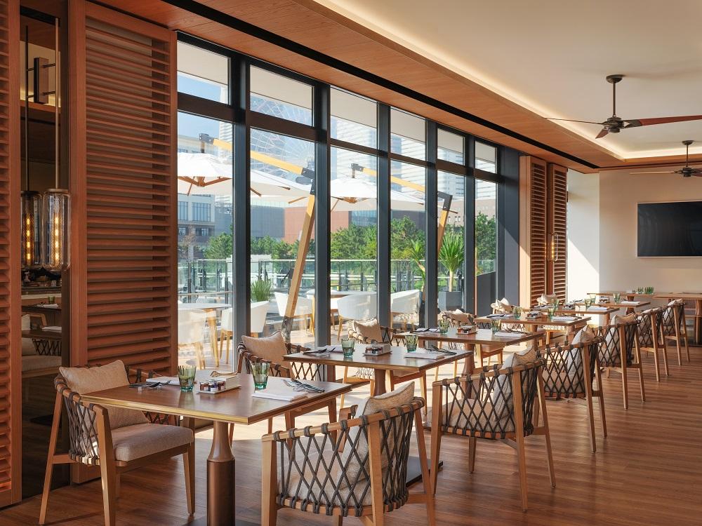 ã¬ã¹ãã©ã³ïŒããŒãLarboardïŒã©ãŒããŒãïŒãã¢ãã¿ããŒã³ãã£ãŒãã¢ãå©çšåžãã€ã³ã¿ãŒã³ã³ããã³ã¿ã«æšªæµPier 8ïŒãã¢ãšã€ãïŒã