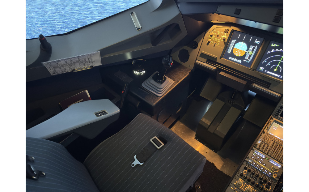 A320ãã©ã€ãã·ãã¥ã¬ãŒã¿ãŒ120åæçžŠäœéš