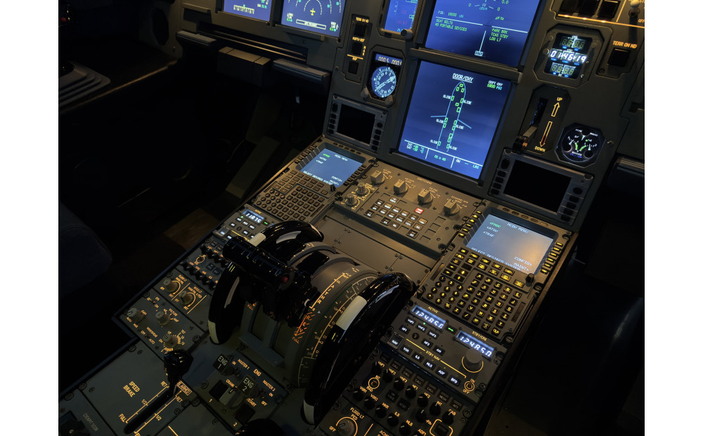 A320ãã©ã€ãã·ãã¥ã¬ãŒã¿ãŒ120åæçžŠäœéš