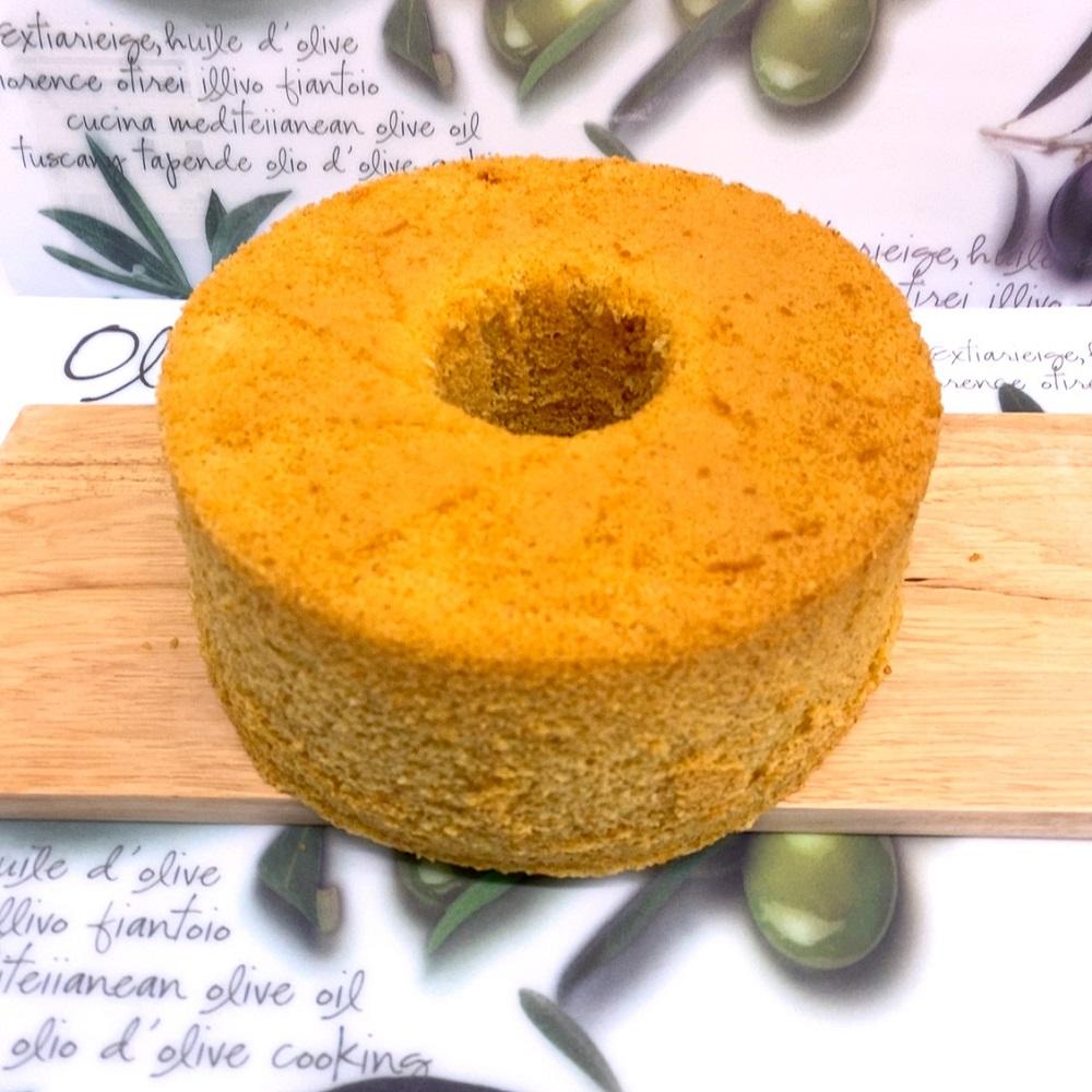 体に優しい全粒粉プレーンシフォンケーキホール（20センチ）1個