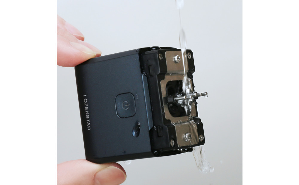 川崎市に本社工場を構える　理美容家電メーカー　ロゼンスターJPN　モバイルシェーバー5枚刃　SRM-506