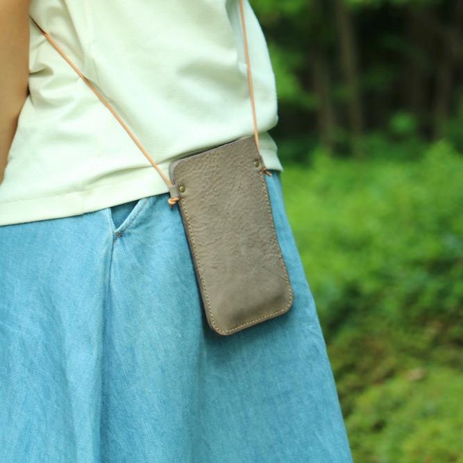 タンニン鞣し革でつくる スマートホンポーチ製作体験 (縫製体験）2人(２個）