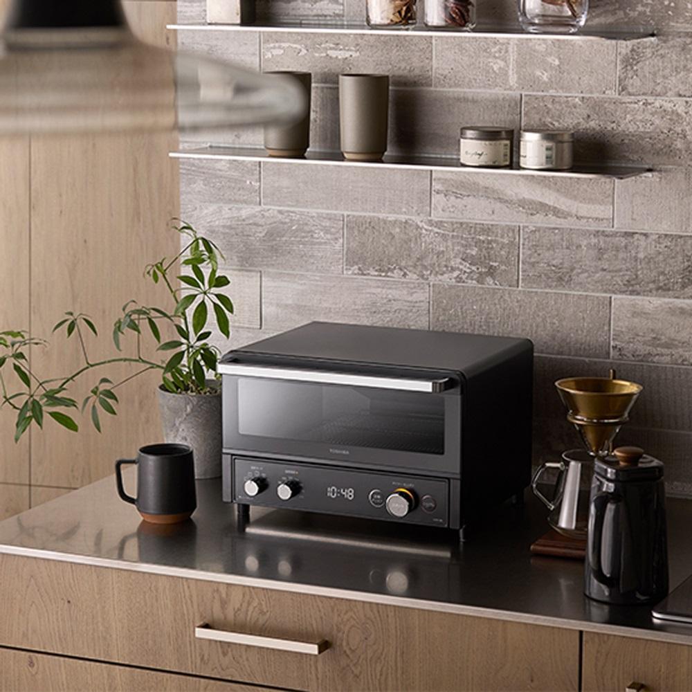 東芝 オーブン トースター HTR-R8(K)  ブラック 高火力 遠赤外線 1300W ふっくら もちもち トースト4枚 パン ピザ ノンフライ調理 自動メニュー お手入れ簡単 家電 キッチン家電 人気 おすすめTOSHIBA 神奈川県 川崎市