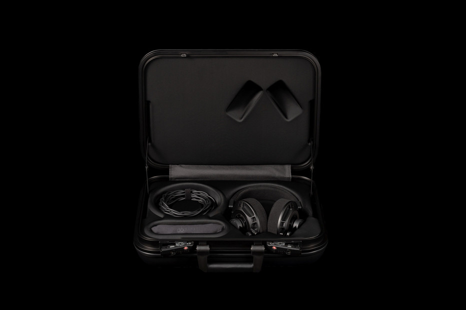 AFDSå¹³é¢ç£çåããããã³ final D7000 /æ°éçºãã ã¢ã©ã€ã³ ãã£ãã¥ãŒã¶ãŒæèŒ