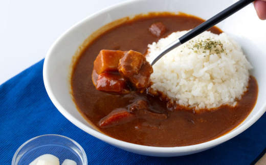 F・マリノスKURIHAMAカレー 220ｇ×5個セット マリノス カレー 横須賀 久里浜 レトルト  保存食【久里浜商店会協同組合】 [AKCA001]