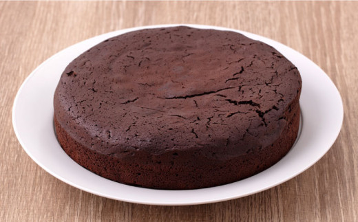 ガトーショコラ 6号サイズ 濃厚チョコレートケーキ 焼き菓子 ホールケーキ 6号 ギフト プレゼント対応 メッセージカード  濃厚 ガトーショコラ チョコレート ケーキ スイーツ 横須賀【パティスリーハダ】 [AKAM007]