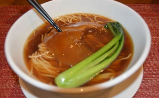 フカヒレ姿煮 220g×2パック  冷凍 ふかひれ  簡単調理 お取り寄せ ギフト 高級 海鮮 中華 横須賀【横須賀中華KOMINE】 [AKDM001]