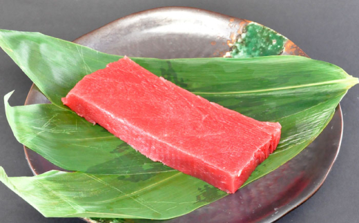 【訳あり】天然 本まぐろ 中トロ 計約1.8kg (8柵入り) 鮪 マグロ 魚 刺身 横須賀【横須賀商工会議所 おもてなしギフト事務局（本まぐろ直売所 横須賀本店）】 [AKAK017]