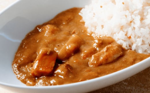 よこすか海軍カレーセット 200g×6箱 セット 海軍カレー カレー レトルトカレー レトルト食品 かれー カレーライス レトルト カレー 自宅用 簡単料理 ごはんのお供 国産 銘品 横須賀 海軍カレー ご当地カレー 人気 おいしい 便利  【メルキュール横須賀】 [AKCF001]