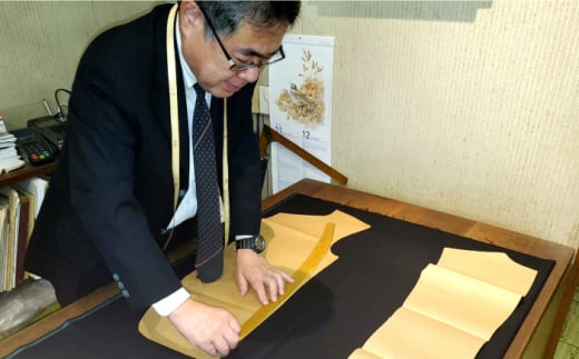 【こだわりのデザインを形に】オーダーハーフコート お仕立て券 1枚 どんなご要望にも応える オーダーハーフコート オーダーメイド 神奈川 こだわり ビジネススーツ メンズファッション レディースファッション メンズ オジリナル スーツ メンズスーツ ファッション ギフト プレゼント おしゃれ かっこいい コート 紳士服 チケット 仕立て券 高品質 高級【たかなし洋服店】 [AKFF013]