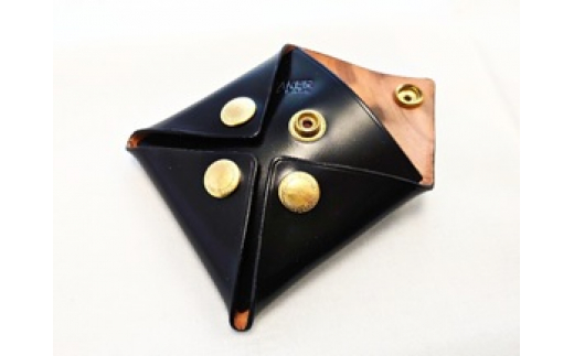 本革 コインケース スクエア型 ブラック 希少部位 コードバン使用 革財布 こいんけーす coincase 革 財布 かわ 手縫い ハンドメイド 革専門店 手作り SNAKERオリジナルホック付 コードバン SNAKER-handicraft 神奈川 湘南 藤沢