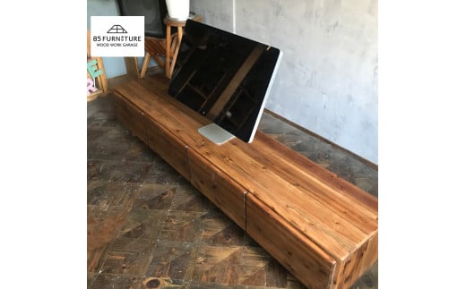 TV台 180×35cm 引き出しタイプ 台 テレビ台 家具 かぐ カグ 収納 棚 たな タナ 手仕上げ 手作り ハンドメイド 木目 オリジナル リビング 贈り物 1点物 国産 杉材 無垢材 無垢素材 木目 便利 レトロ ビンテージ おしゃれ 85ファニチャー神奈川 湘南 藤沢
