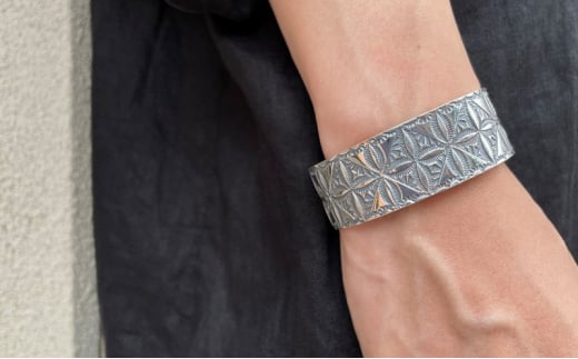 Hawaiian Quilt Bangle Mサイズ バングル ブレスレッド ハワイアン おしゃれ デザイン アクセサリー レディース メンズ 藤沢市 神奈川県