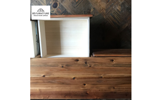 TV台 180×35cm 引き出しタイプ 台 テレビ台 家具 かぐ カグ 収納 棚 たな タナ 手仕上げ 手作り ハンドメイド 木目 オリジナル リビング 贈り物 1点物 国産 杉材 無垢材 無垢素材 木目 便利 レトロ ビンテージ おしゃれ 85ファニチャー神奈川 湘南 藤沢