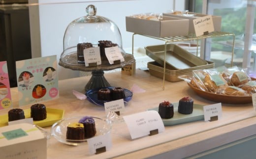 カヌレ ラージサイズカヌレ かぬれ 米粉 平飼い卵 グルテンフリー 洋菓子 焼き菓子 お菓子 おかし スイーツ すいーつ おやつ 美味しい 手作り ドルチェ デザート ギフト プレゼント 誕生日 ご褒美 お取り寄せ 詰め合わせ 瞬間冷凍 人気 おいしい SORANO BAKEHOUSE 神奈川 湘南 藤沢