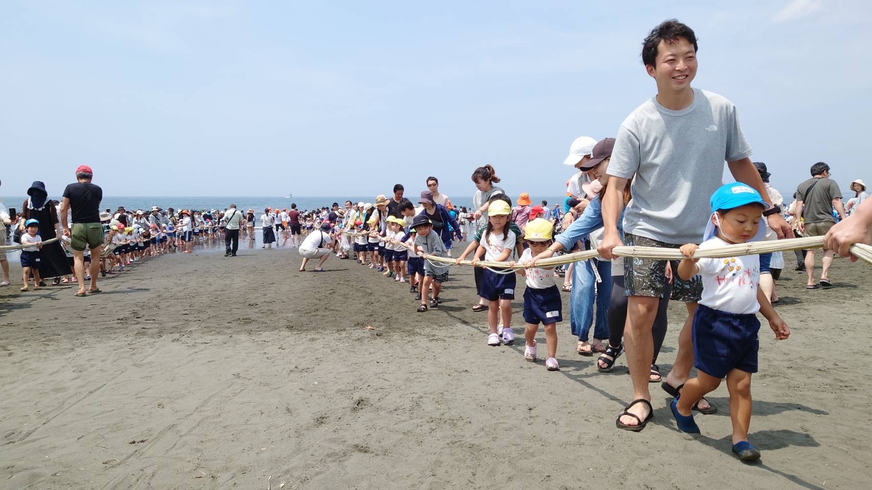 地引き網体験 バーベキュー BBQ 地引網 団体 30人～ プラン 江の島 江ノ島 観光 魚 海 予約 アクティビティ レジャー イベント 体験 マリンアクティビティ レクリエーション 体験学習 事前予約 自然 おすすめ 手ぶら 体験型観光 片瀬海岸 子ども こども 家族 子供 関東 首都圏 神奈川県 湘南 藤沢市