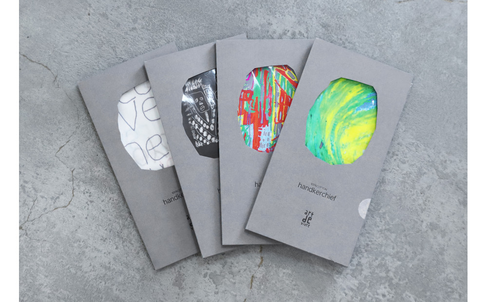 アール・ド・ヴィーヴル　ハンカチスカーフ（大判）