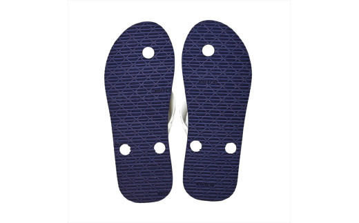 海にかえる生分解性の国産ビーチサンダル「SIX LINE」☆小田原城型フローティングキーホルダー付き ソール：ネイビー×鼻緒：ホワイト・29cm【高島屋選定品】