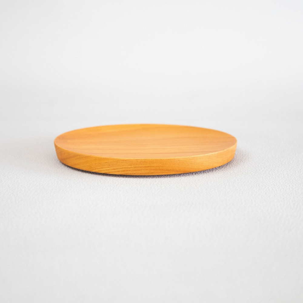 欅の仁取皿と抹茶の生ガトーショコラ。小田原の伝統を受け継いだお皿と小田原の極上抹茶スイーツのコラボ商品【チョコレート 特濃厚 濃密な味わい 極上の口溶け 極上のチョコレート 一流の料理人 カカオの風味やコク カカオ 至極の逸品 神奈川県 小田原市 】