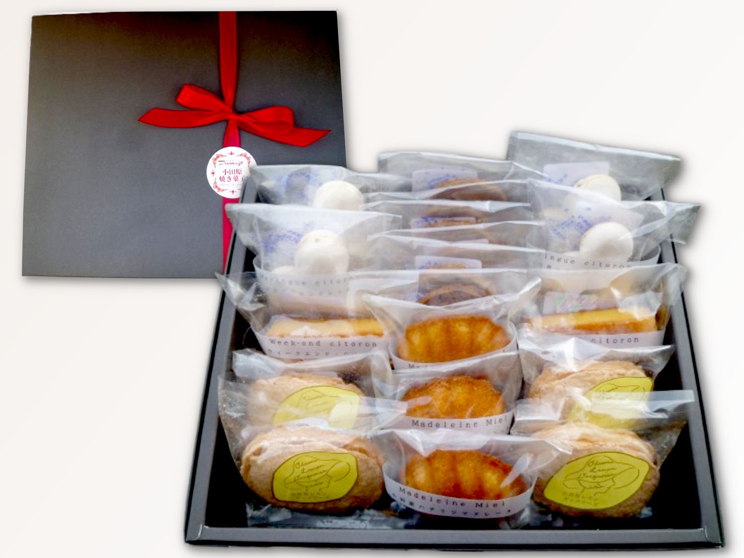 小田原焼き菓子ギフト箱【ギフト 贈答用 プレゼント 贈り物 レモンダックワーズ ウィークエンドシトロン はちみつマドレーヌ レモンメレンゲ 紅茶クッキー　小田原ギフト マドレーヌ ダックワーズ 神奈川県 小田原市 】