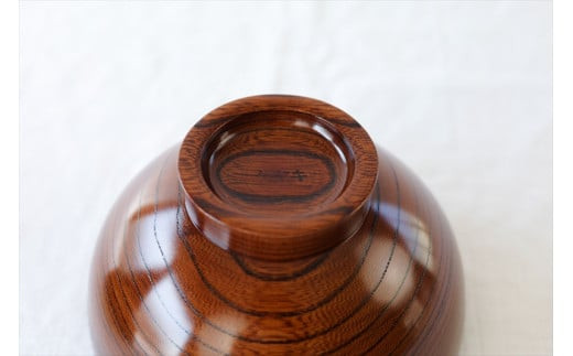 小田原漆椀ケヤキ 大　【お椀 食器 木 雑貨 汁椀 豚汁 具沢山 小田原漆器 プレゼント おしゃれ 日本製 神奈川県小田原市 】