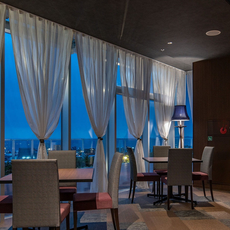 14F繝ャ繧ケ繝医Λ繝ウ縲舌せ繧ォ繧、繝繧、繝九Φ繧ー縲代ぐ繝輔ヨ蛻クシ15,000蜀蛻シ峨 繝√こ繝繝 逾槫・亥キ晉恁 蟆冗伐蜴溷ク 縲