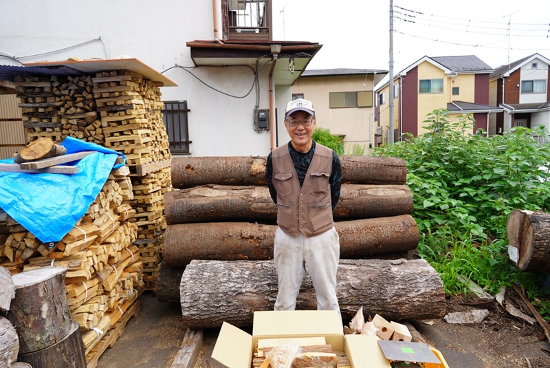 キャンプ入門！薪セット（針葉樹約4kg、広葉樹約5kg×2、ロケットストーブ×2、着火剤2セット）【 神奈川県 小田原市 】