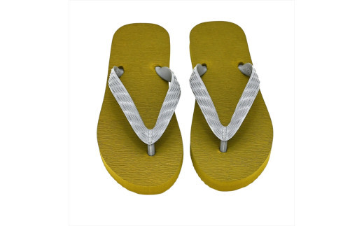 海にかえる生分解性の国産ビーチサンダル「SIX LINE」☆小田原城型フローティングキーホルダー付き ソール：カーキ×鼻緒：グレー・23cm【高島屋選定品】