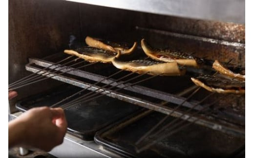 《料亭 門松》料亭の季節の魚詰め合わせ＆料亭の和豚もち豚のシチューセット【惣菜 おかず 豚肉 ぶた 冷凍 家庭用 自宅用 贈答品 贈答用 ギフト お取り寄せ 御中元 お中元 お歳暮 贈り物 シチュー 神奈川県 小田原市 】