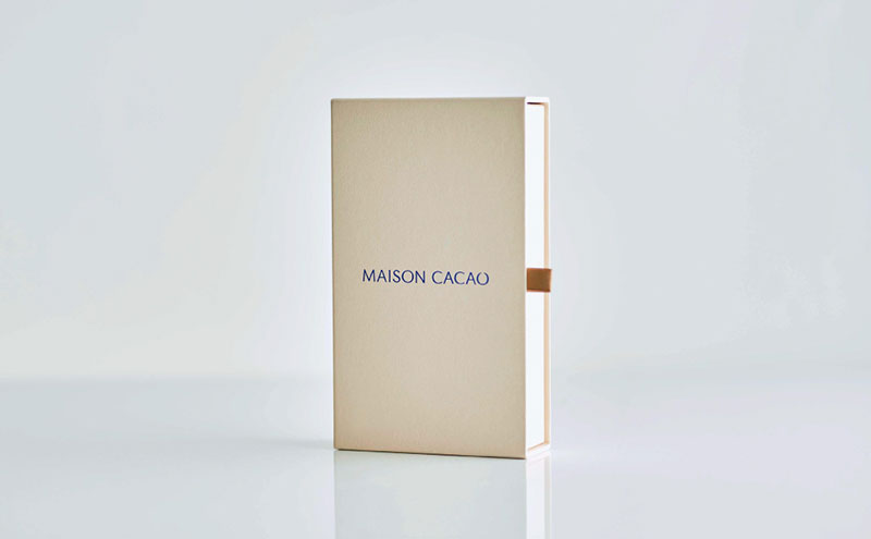 MAISON CACAO メゾンカカオ アロマ生チョコレート 2種セット（16粒×2箱）70％カカオ 海塩 マカダミア ギフトボックス入 冷凍配送 神奈川県茅ヶ崎市