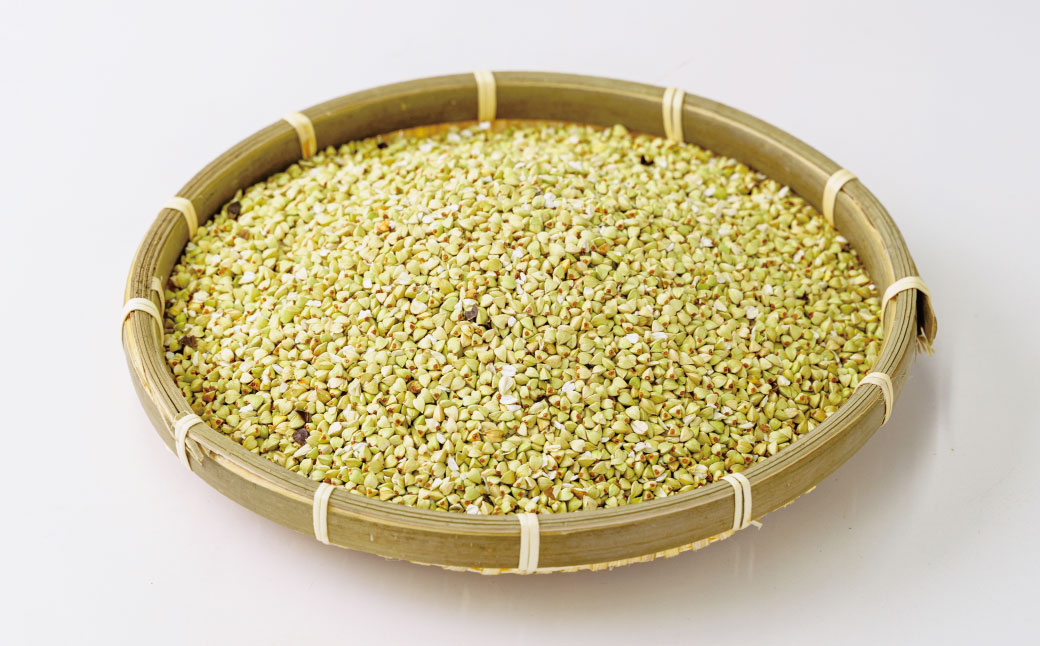 むきたてそばの実500g　/そばの実 蕎麦の実 ソバの実 蕎麦 そば ソバ 生そばの実 国産 食物繊維 おいしい 新鮮