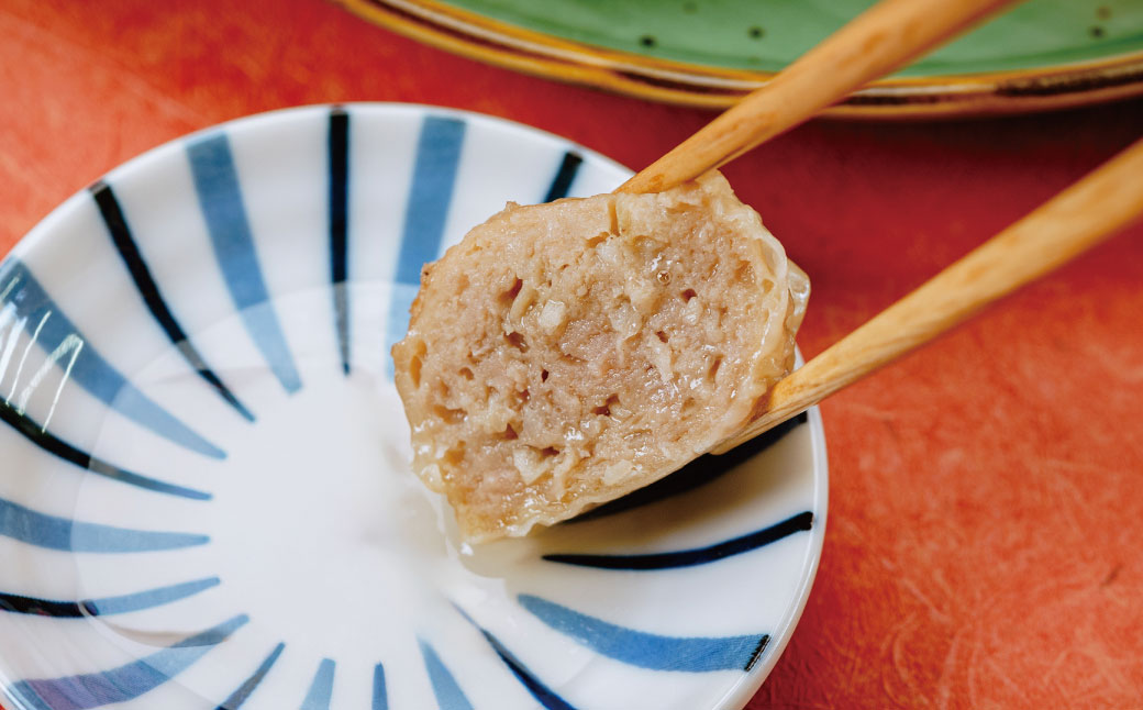 秦野産門倉ポーク使用★旨味が凝縮されたジャンボはだの焼売　8個入り 1箱 / 1個40g 大きい 冷凍 シュウマイ 焼売 門倉ポーク 食べ方色々 こだわり食材 プロの味 おかず 門倉ポーク 秦野産 手作り 冷凍食品 お取り寄せ 食品ギフト お土産 秦野 神奈川 簡単調理 家族 お歳暮 お年賀 敬老の日 父の日 母の日