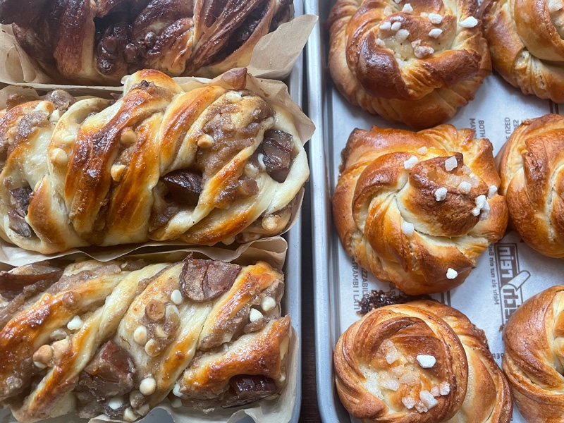 Lee's Breadお任せパンセット　天然酵母パン　ハード系ブレッド　カンパーニュ【配送外エリア:北海道 沖縄 離島】【 パン カンパーニュ ブレッド 酵母パン 神奈川県 大磯町 無農薬 国産小麦粉 天然酵母 贈答品 父の日 お歳暮 お祝い ギフト 期間限定】