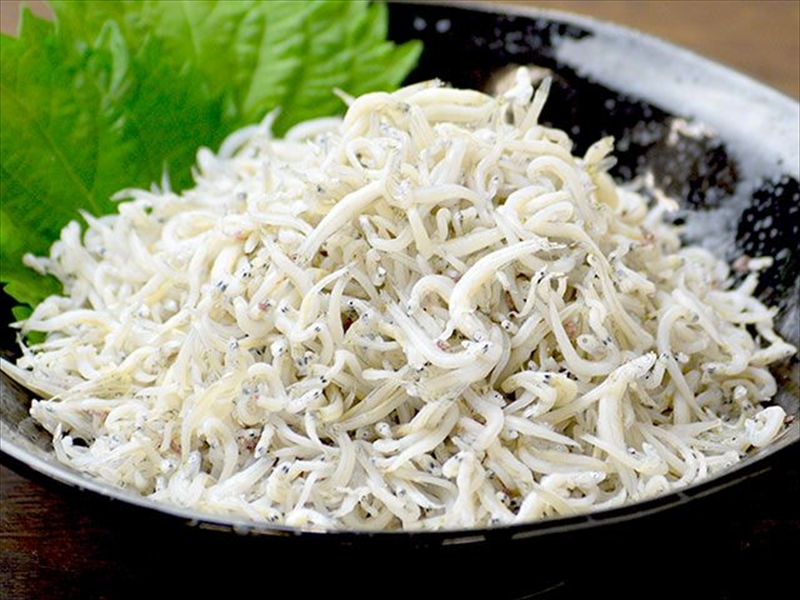 湘南大磯しらす網元 松道丸・釜揚げしらす 2パック 400g （200g×2）【 しらす 魚介類 海鮮 惣菜 おかず ギフト 簡単調理 冷凍配送 送料無料 神奈川県 大磯町】