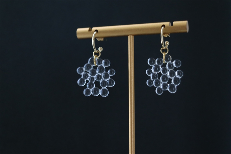 《アイシクル》サージカルステンレス フープスタッドピアス【 神奈川県 大磯町 レディースジュエリー ファッション小物 誕生日 お祝い ギフト 贈り物 ファッション 】